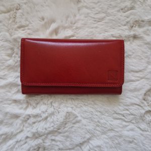 Nicole piros női bőr pénztárca – fémkeretes aprótartóval, elegáns kialakítás (9×17 cm)