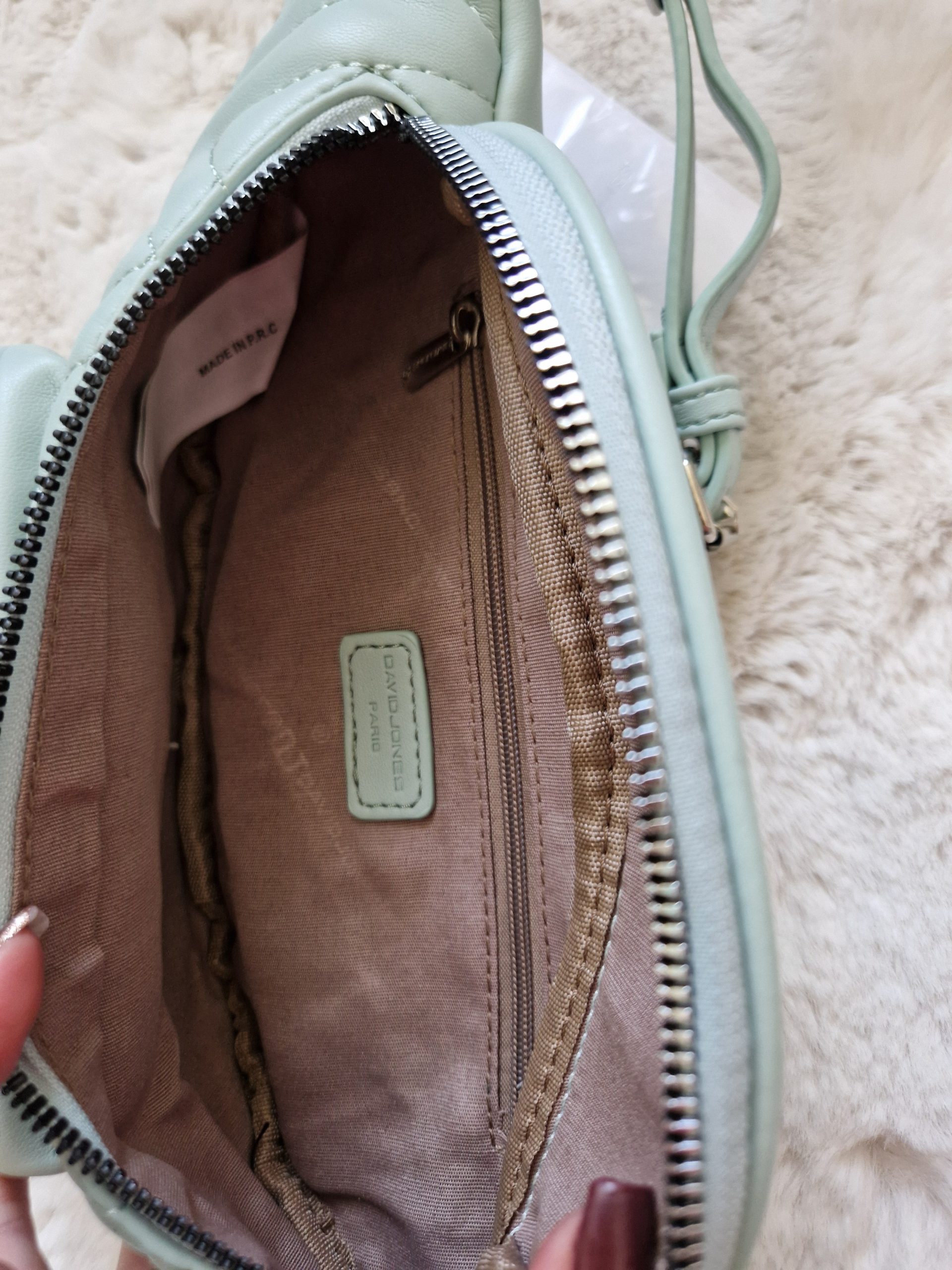 David Jones steppelt övtáska – divatos crossbody táska több színben - Image 14