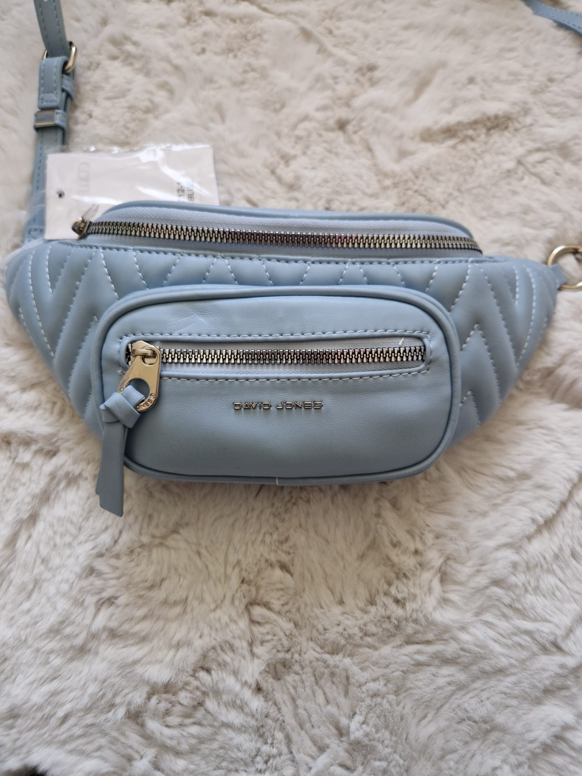 David Jones steppelt övtáska – divatos crossbody táska több színben - Image 6