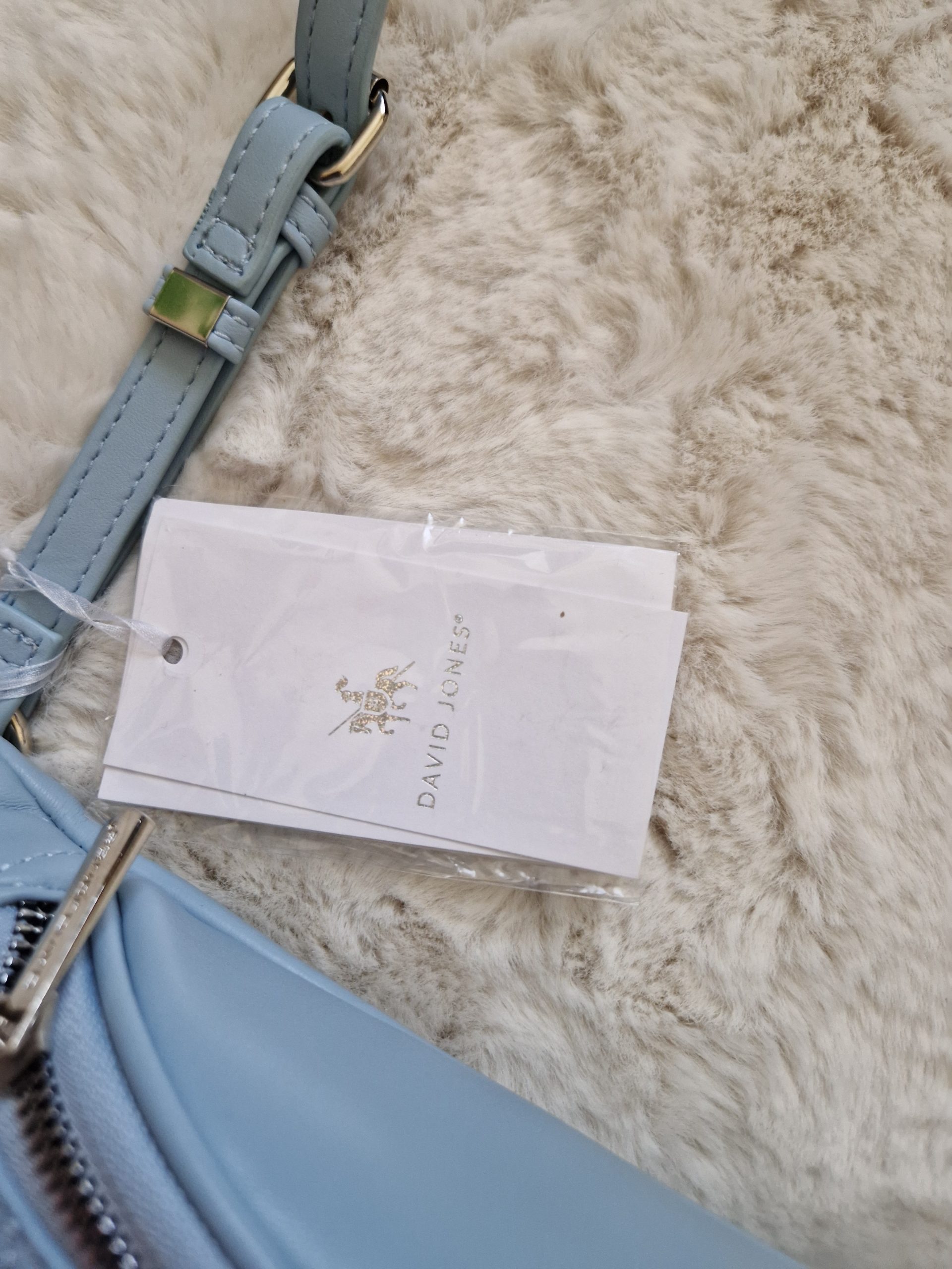 David Jones steppelt övtáska – divatos crossbody táska több színben - Image 7