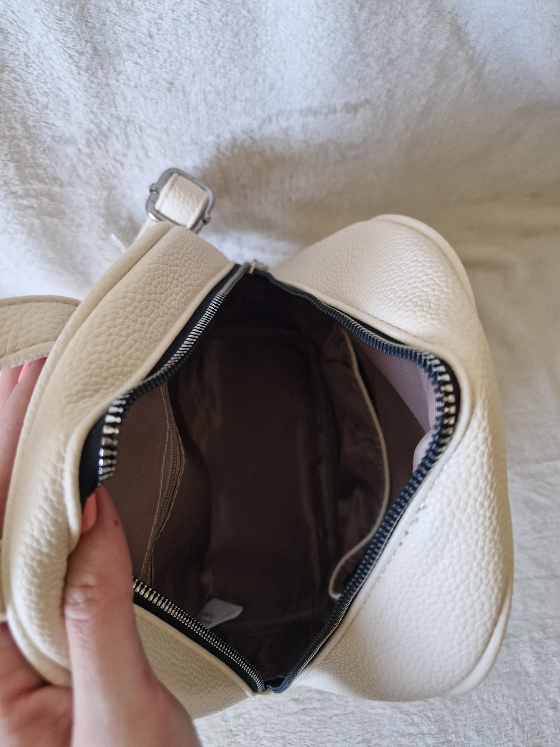 Silvia Rosa kisméretű hátitáska – elegáns női mini hátizsák több színben - Image 14
