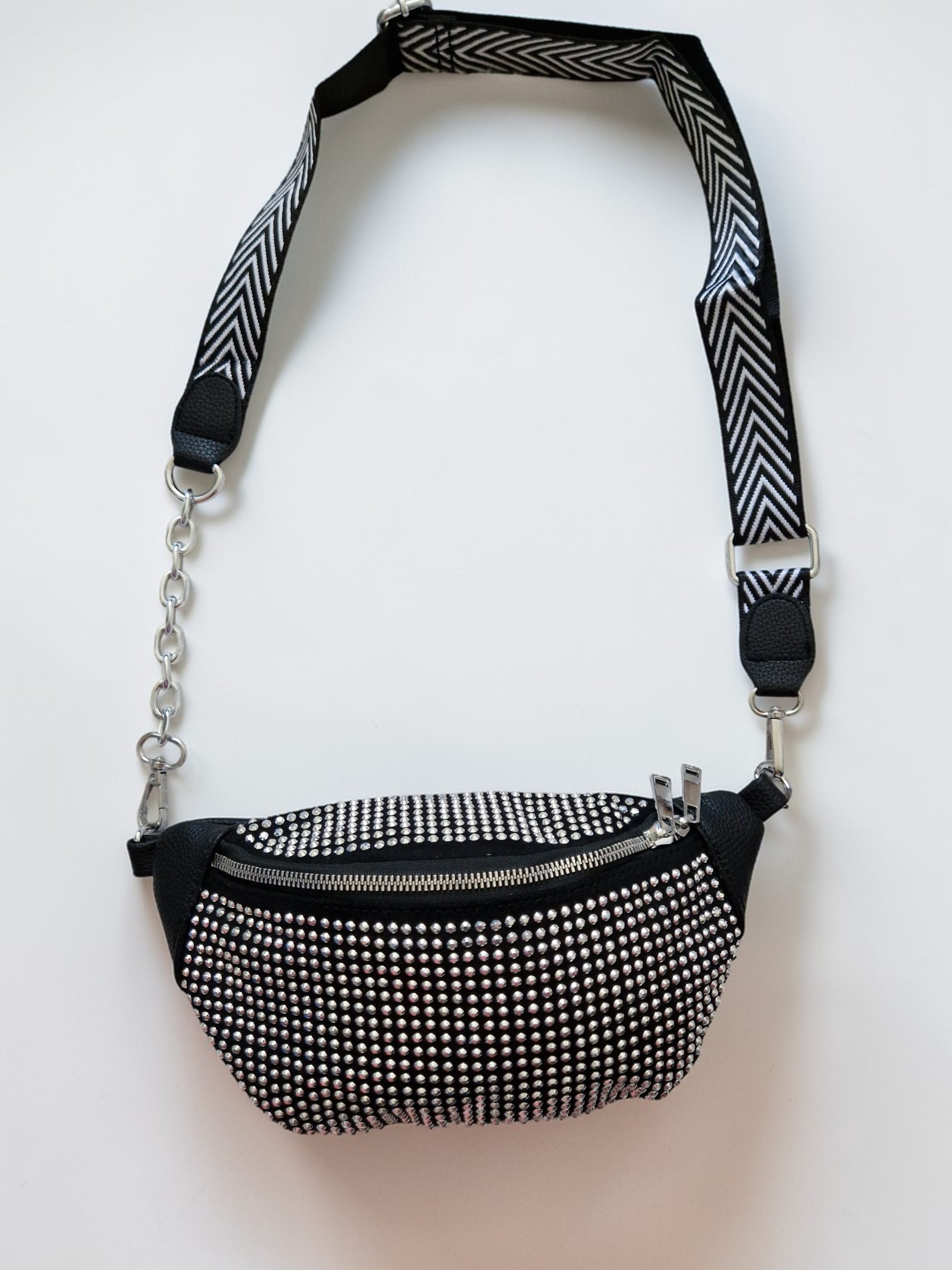 Sara Moda köves övtáska – csillogó strasszos női crossbody táska, állítható pánttal