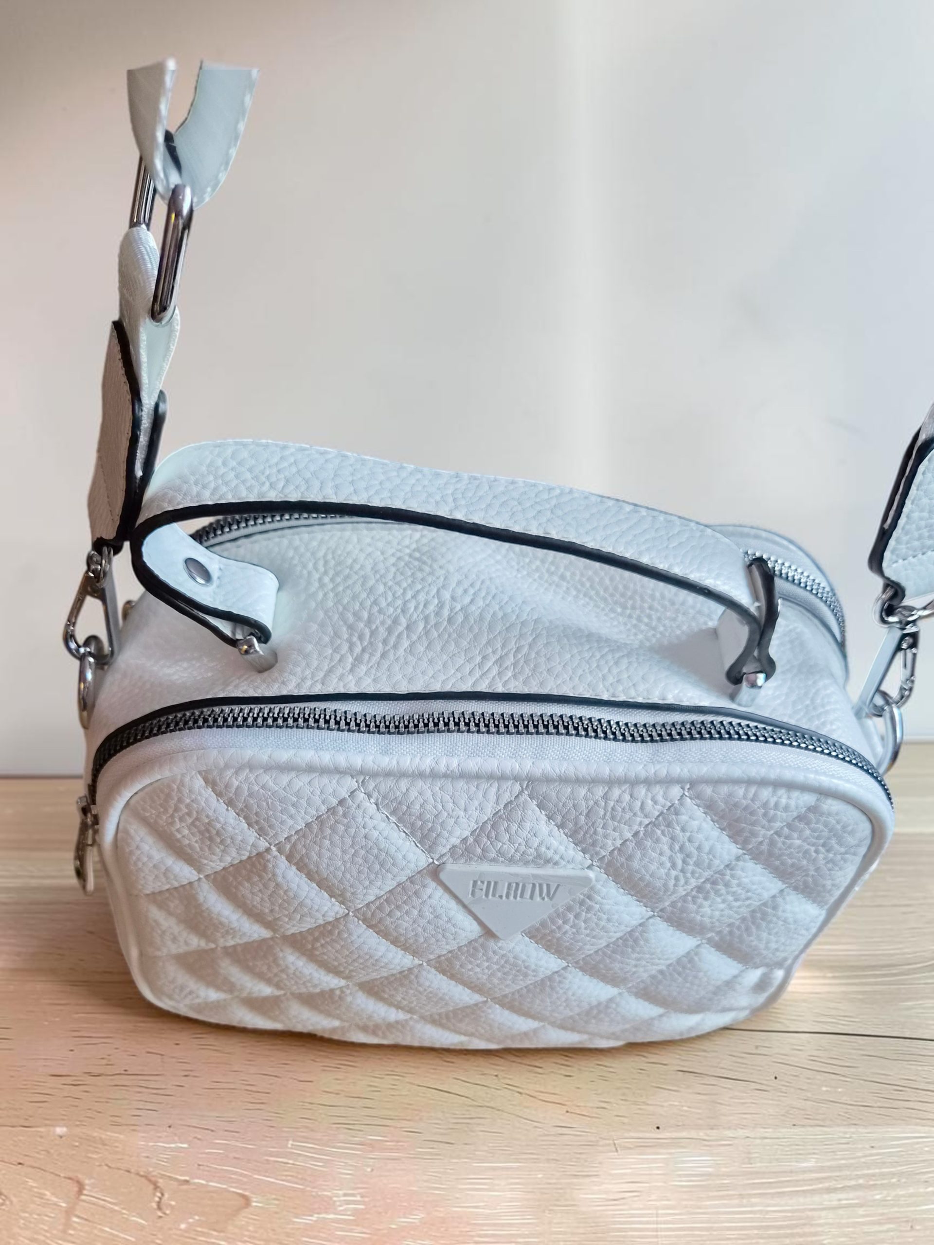 Női steppelt mintás kézi- és crossbody táska - Image 3